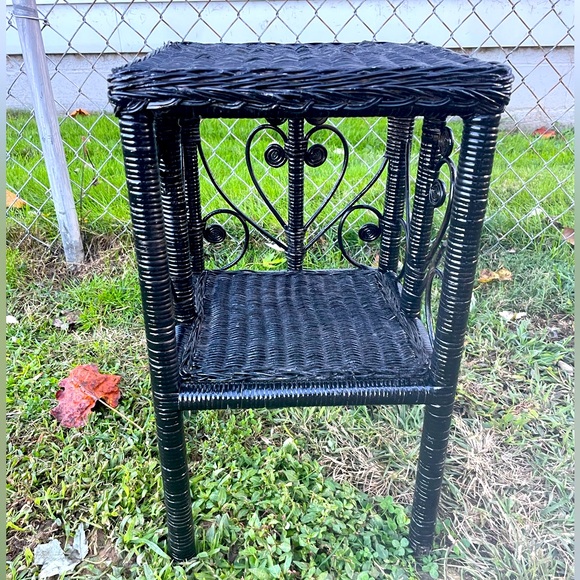 Vintage Mid Century Black Wicker Table Night Stand W/ Rod Iron Hearts